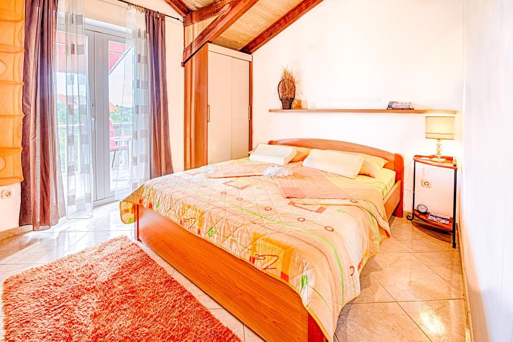 Apartmani Rita Milna  Δωμάτιο φωτογραφία