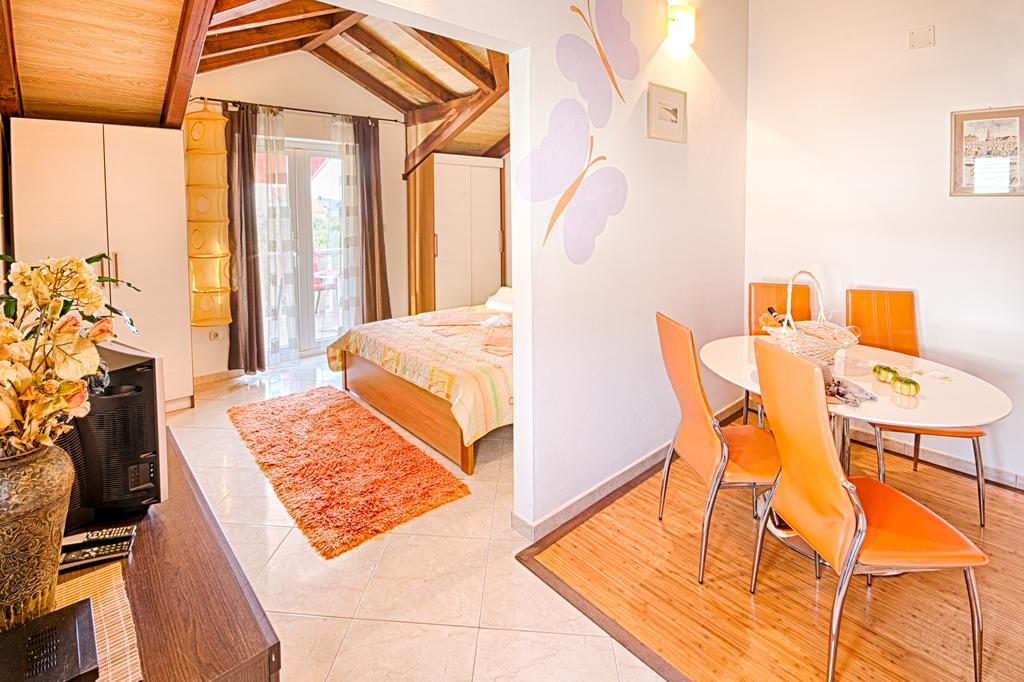 Apartmani Rita Milna  Δωμάτιο φωτογραφία