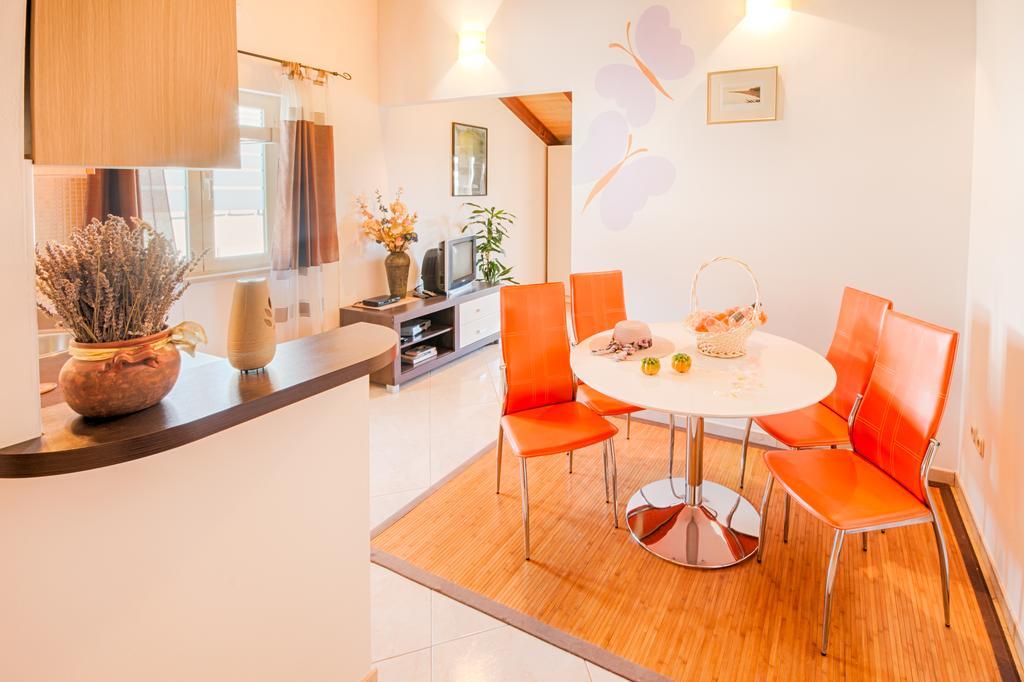 Apartmani Rita Milna  Δωμάτιο φωτογραφία