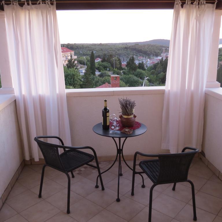 Apartmani Rita Milna  Εξωτερικό φωτογραφία