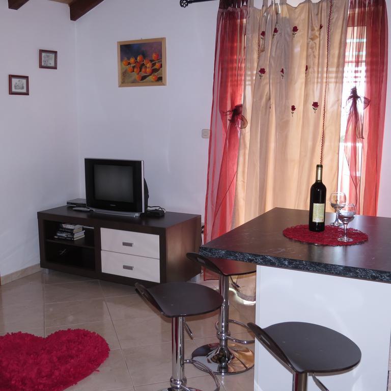 Apartmani Rita Milna  Εξωτερικό φωτογραφία