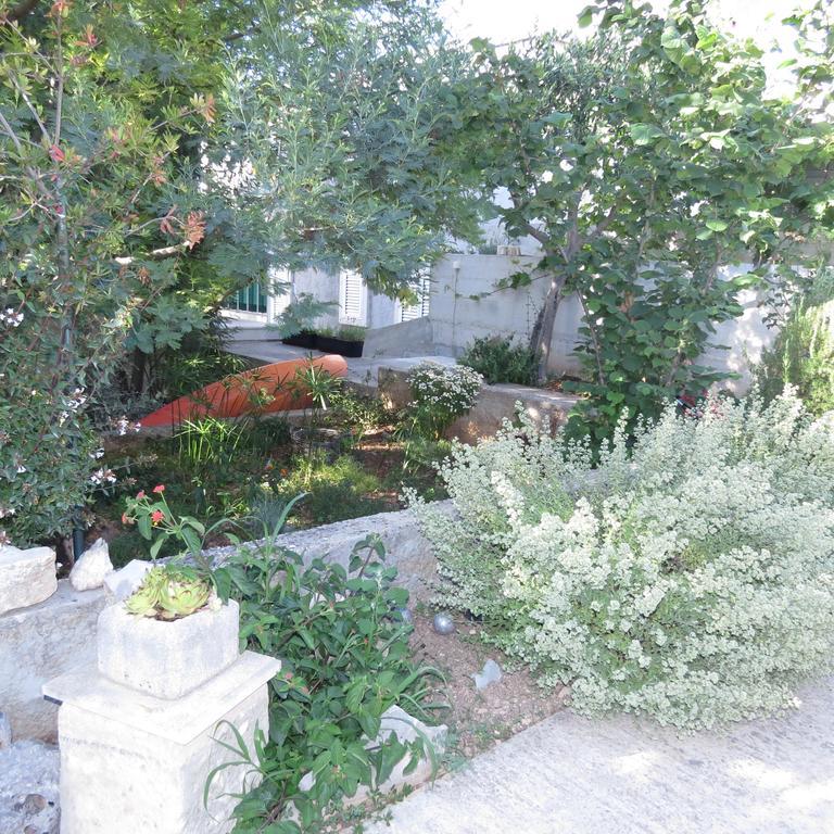 Apartmani Rita Milna  Εξωτερικό φωτογραφία