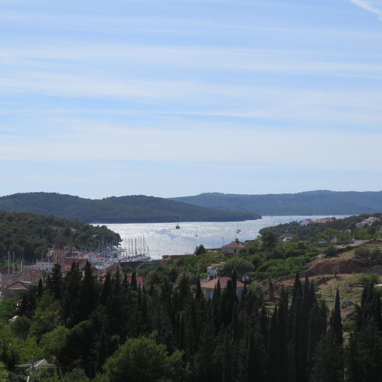Apartmani Rita Milna  Εξωτερικό φωτογραφία
