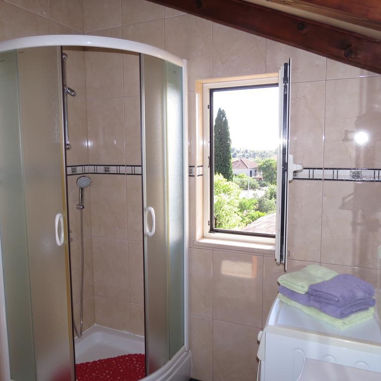 Apartmani Rita Milna  Εξωτερικό φωτογραφία