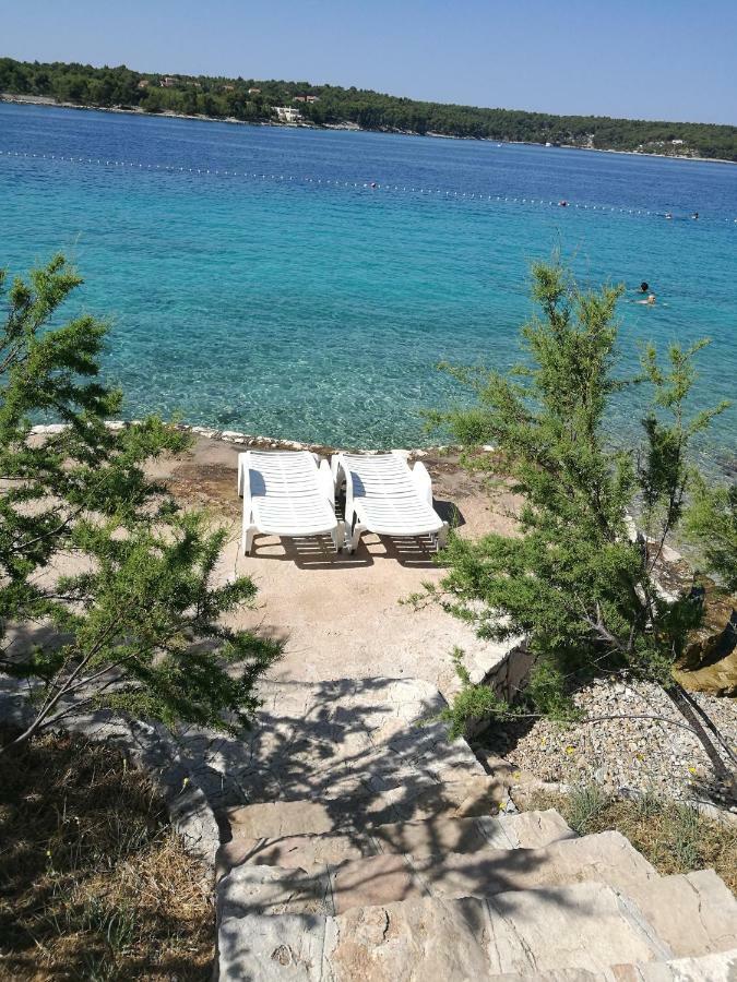 Apartmani Rita Milna  Εξωτερικό φωτογραφία